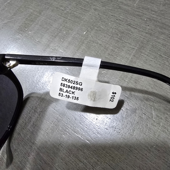 DKNY Square Sunglasses Nwt. - Picture 5 of 6